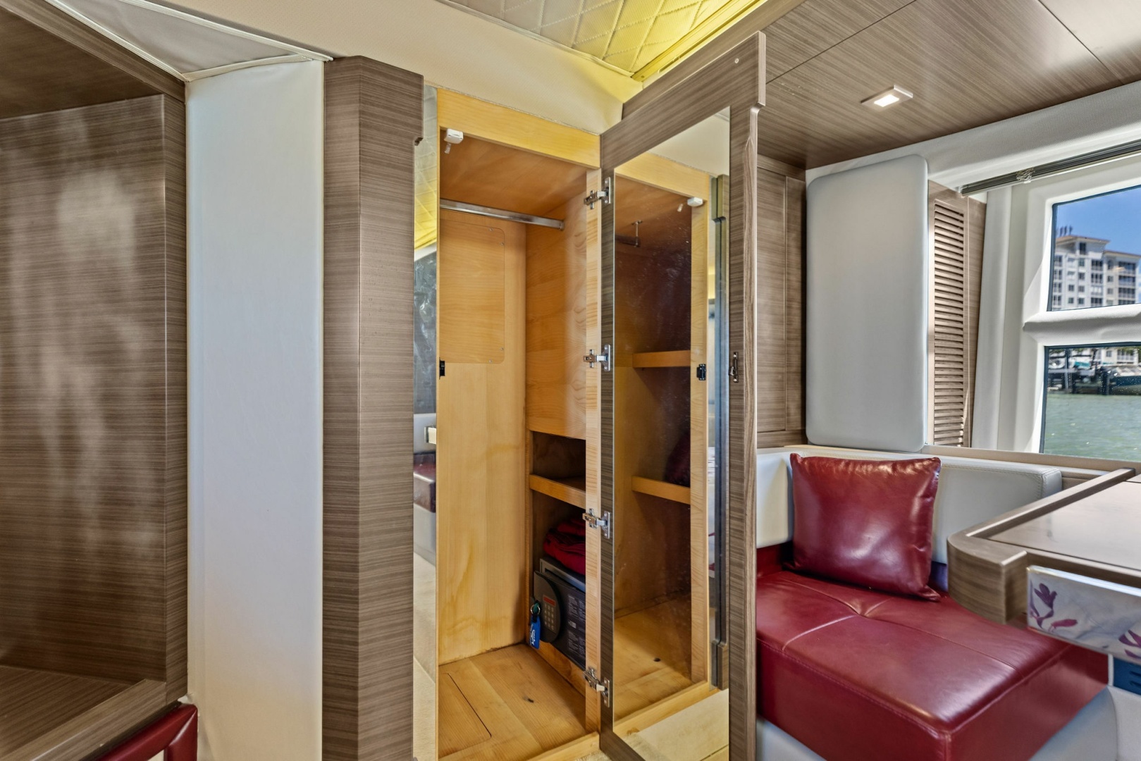 2015 Azimut 55S - Image 59