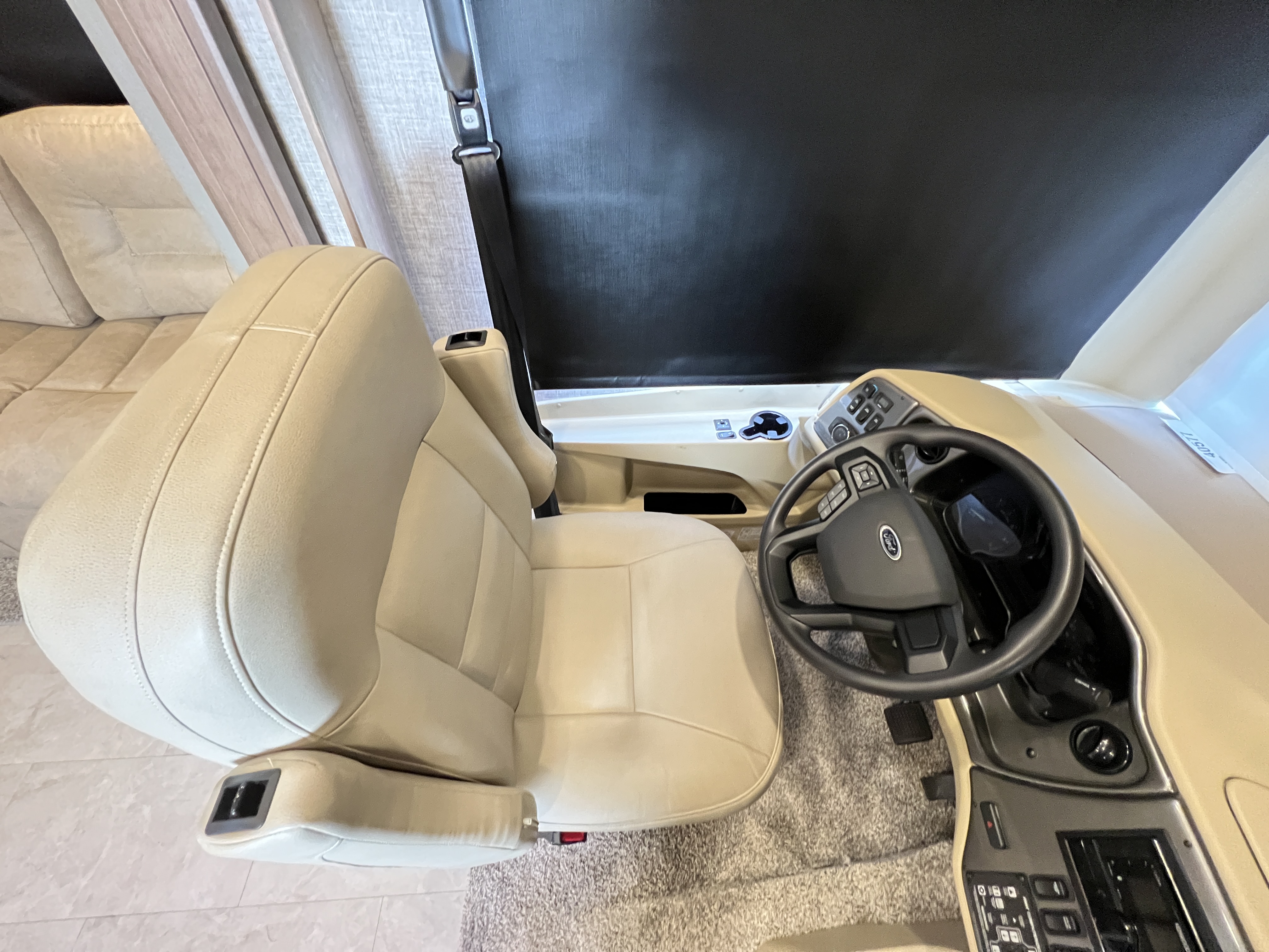 2025 Tiffin Open Road Allegro 34 PA - Image 17