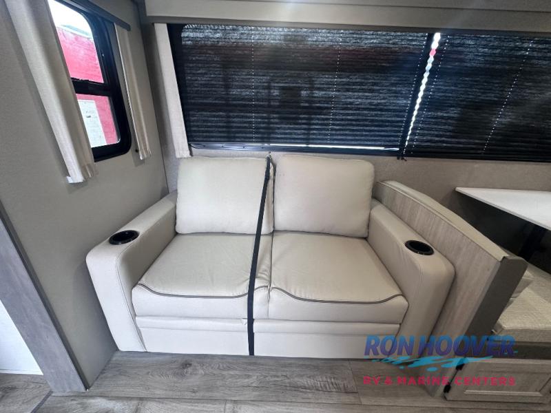 2026 COACHMEN 333DORM - Image 33