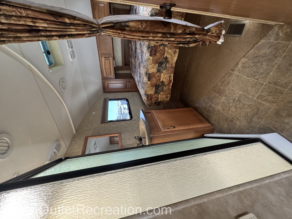 2009 COACHMEN CHAPARRAL LITE 268RLS - Image 11