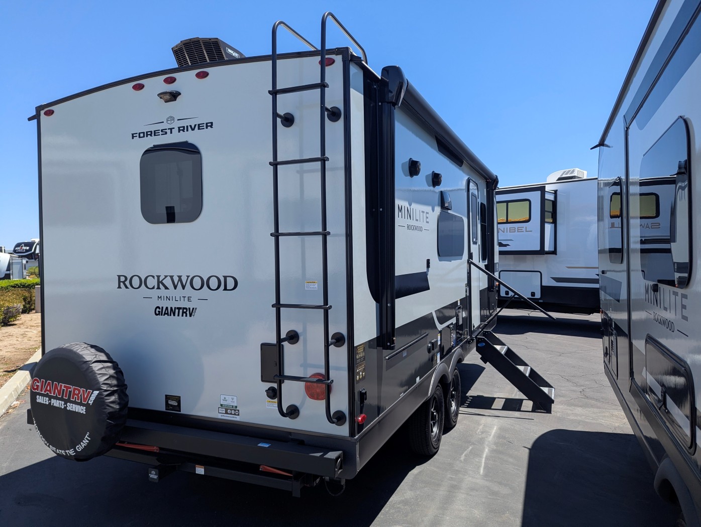 2026 Forest River Rockwood Mini Lite 2214S - Image 5