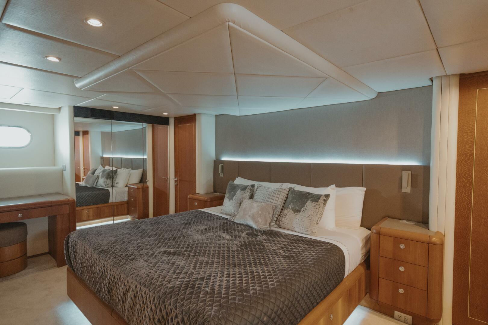 1996 Oceanfast 87 Enclosed Bridge Sportfish - Image 12