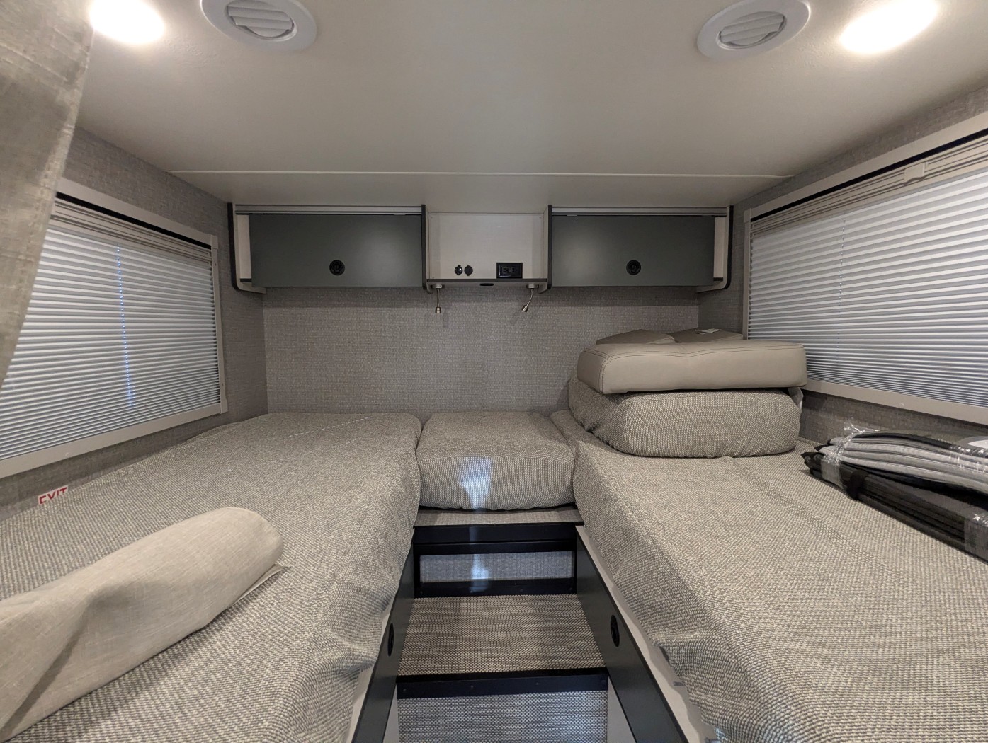 2026 Winnebago EKKO Sprinter 23B AWD - ATH Edition - Image 30