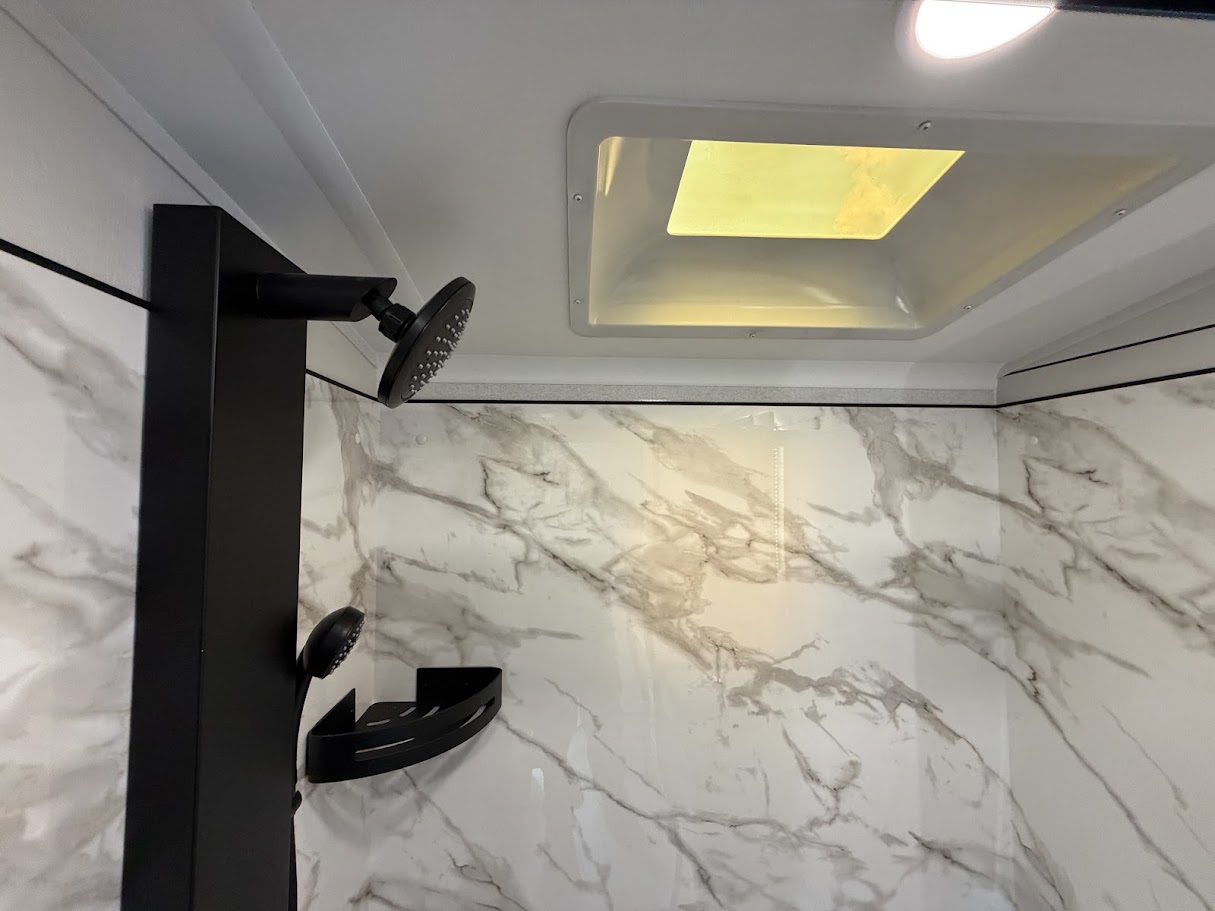 2027 JAYCO PINNACLE 32RLTS - Image 37