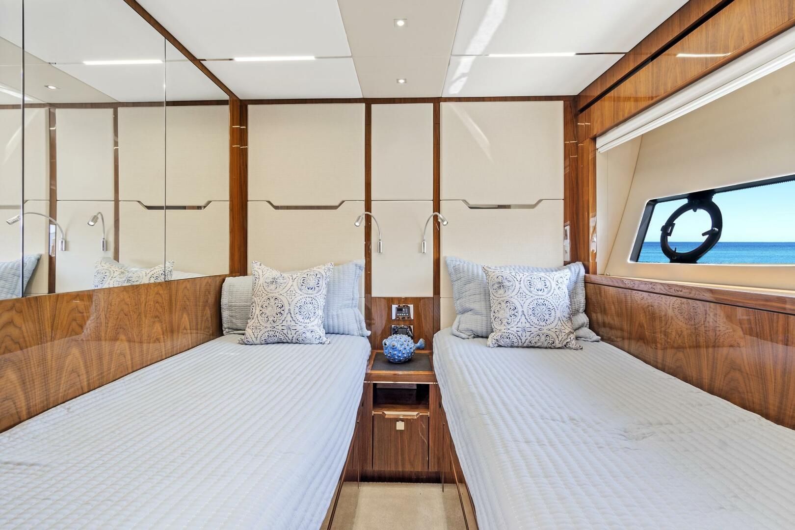 2017 Sunseeker 68 Sport Yacht - Image 55