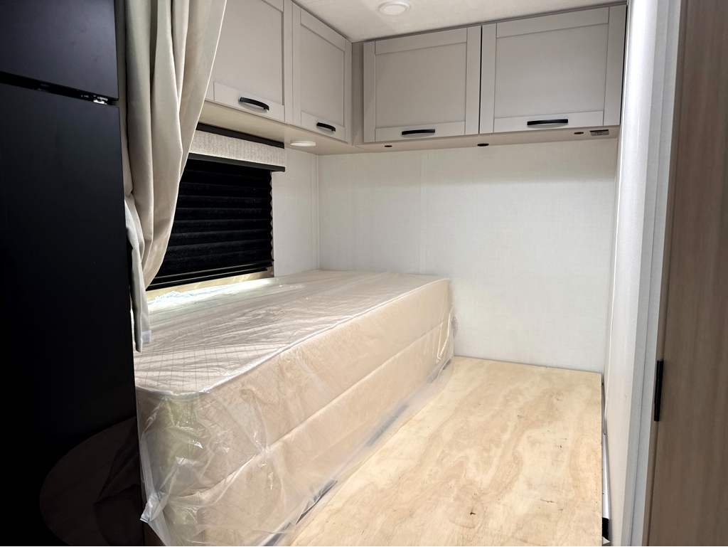 2027 ENTEGRA COACH ODYSSEY 22E - Image 23