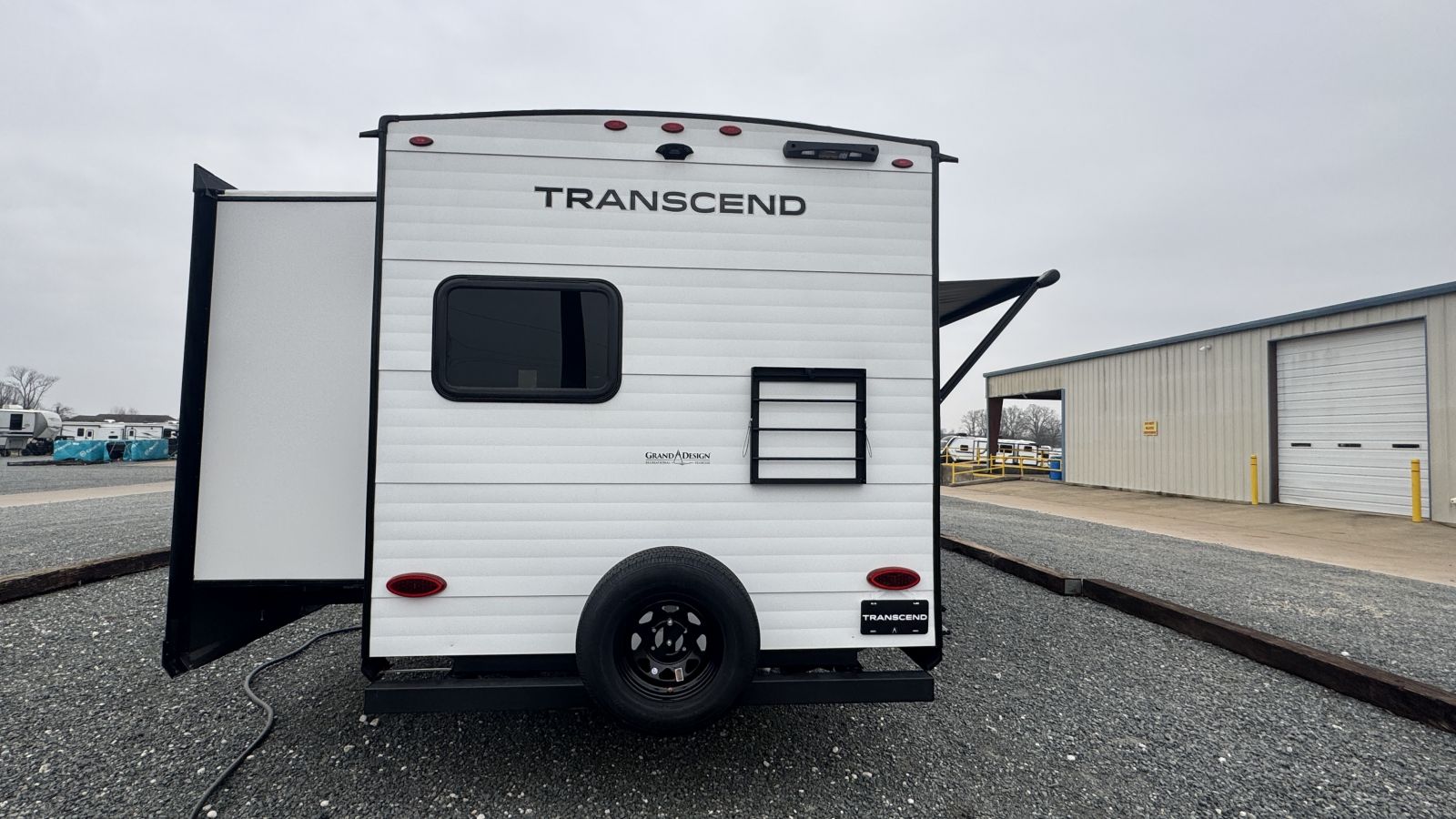 2026 Grand Design Transcend 325BHT - Image 6