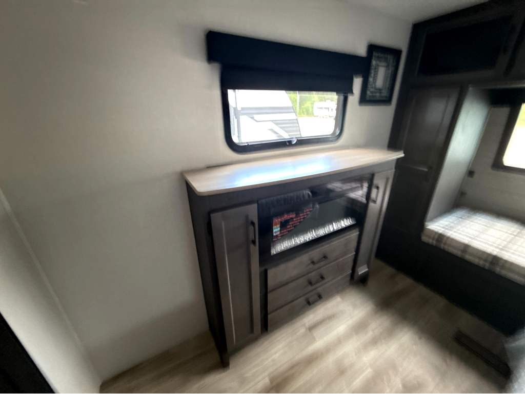 2026 VENTURE RV SPORTTREK 272VRK - Image 22