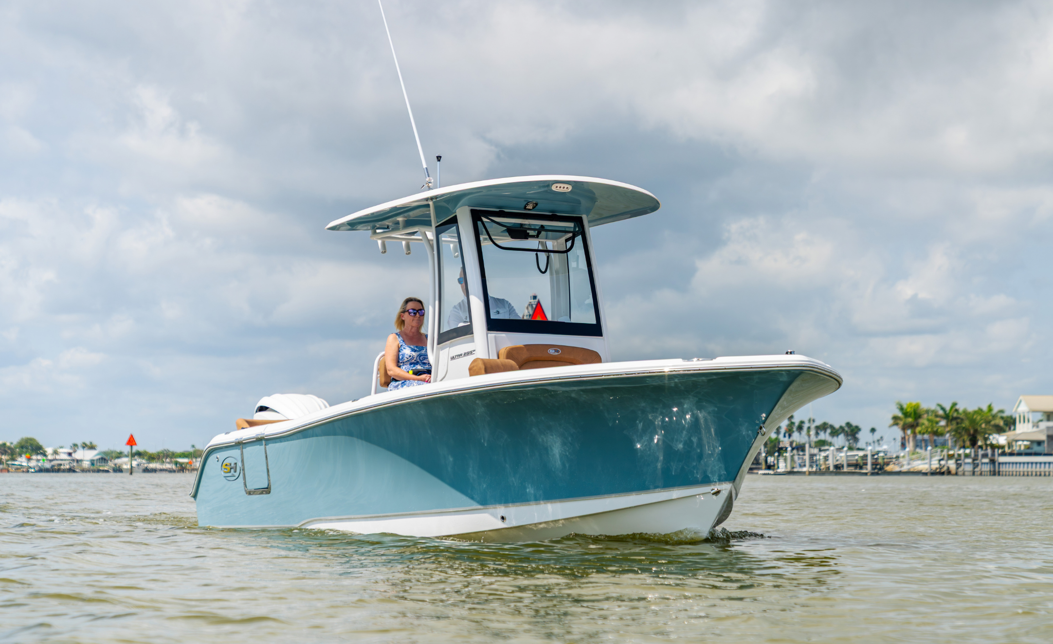 2027 SEA HUNT ULTRA 235SE - Image 2
