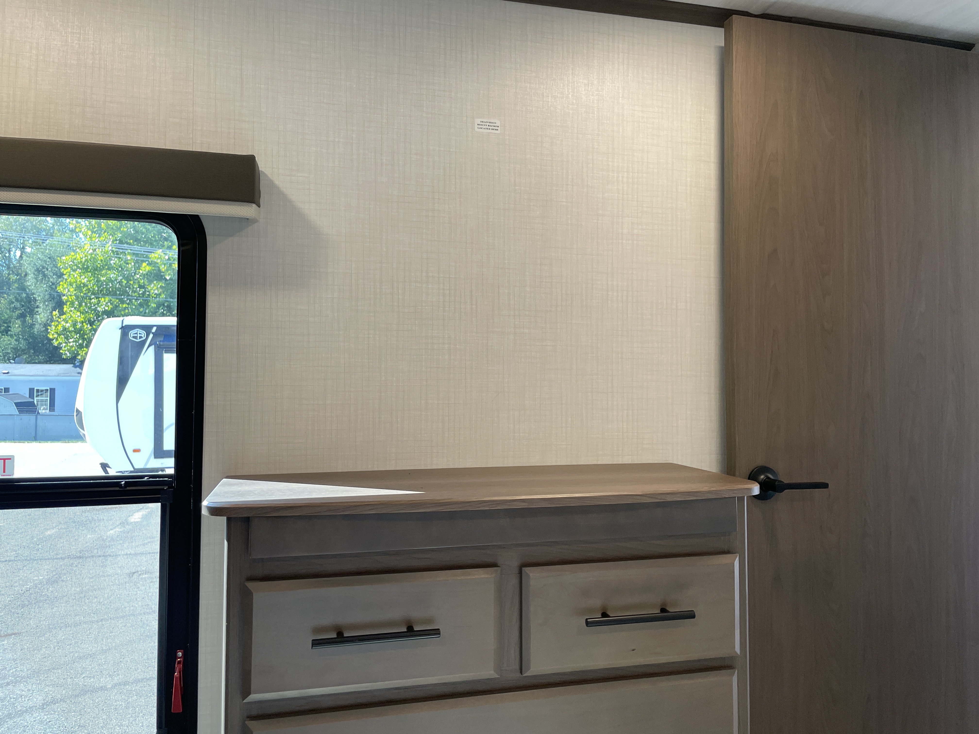 2027 Keystone Cougar 320RDS - Image 28