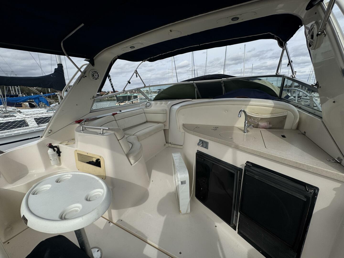 2002 Rinker 342 Fiesta Vee - Image 24