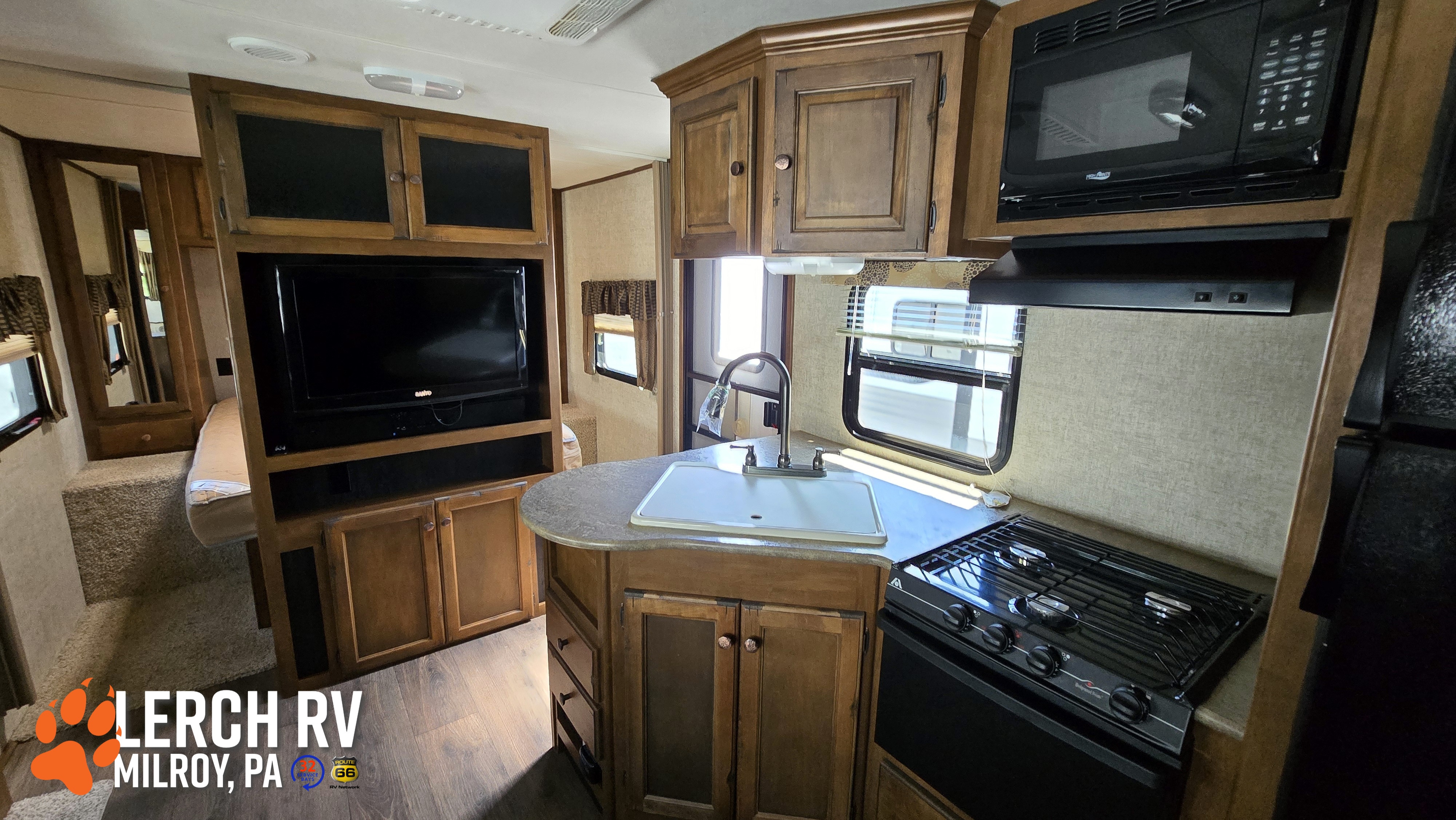 2016 KEYSTONE SPRINTER CAMPFIRE 28BH - Image 20