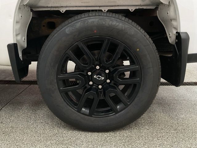 2022 Chevrolet Silverado 1500 Crew Cab Custom Trail Boss 4WD - Image 10