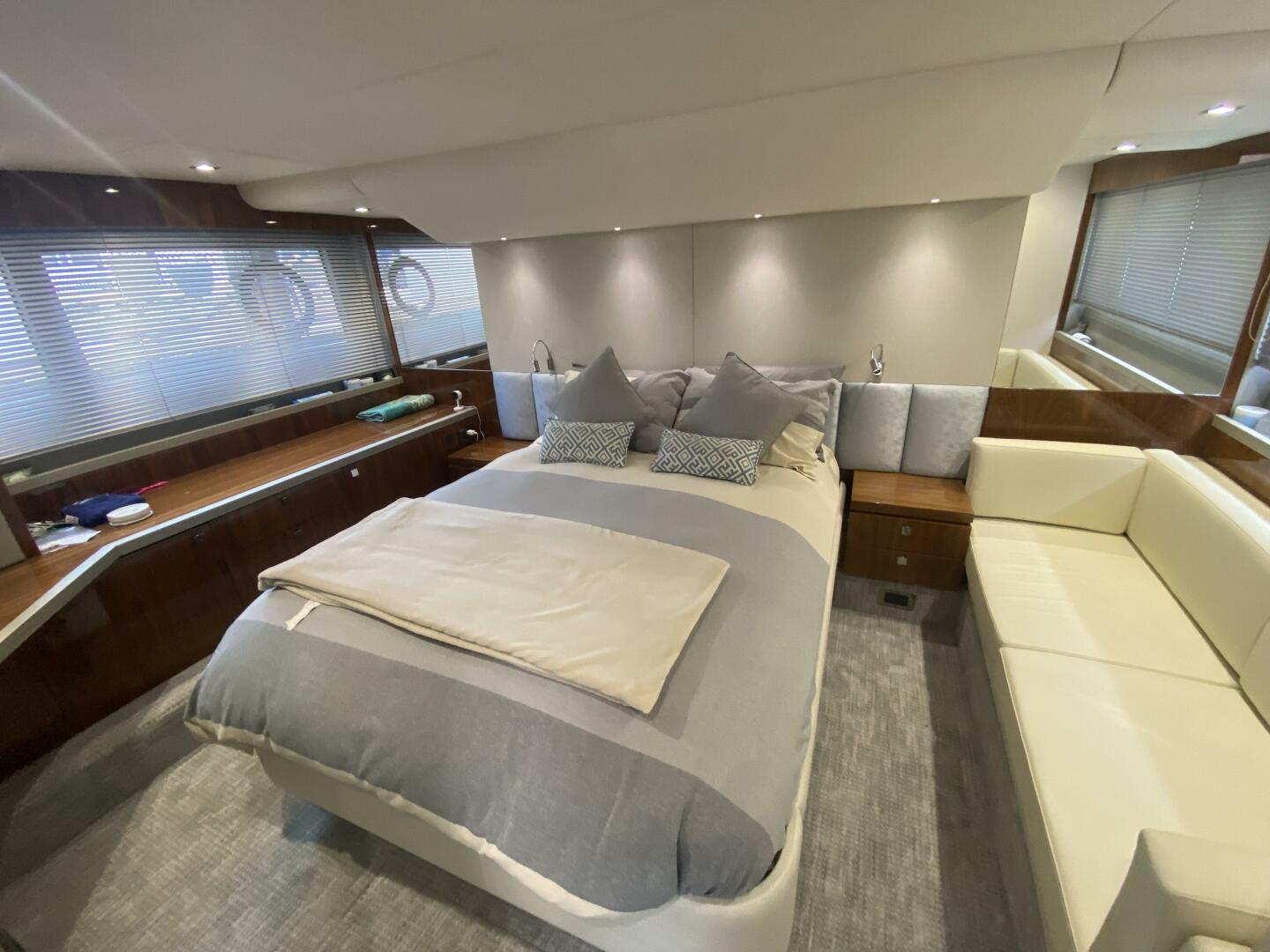2017 Sunseeker 52 Manhattan - Image 25
