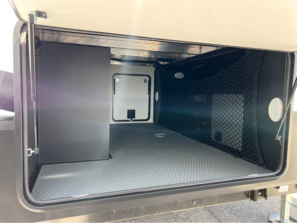 2026 VENTURE RV SPORTTREK 365VFL - Image 23