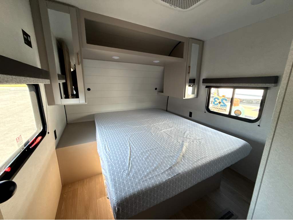 2027 JAYCO JAY FLIGHT 333BTS - Image 22