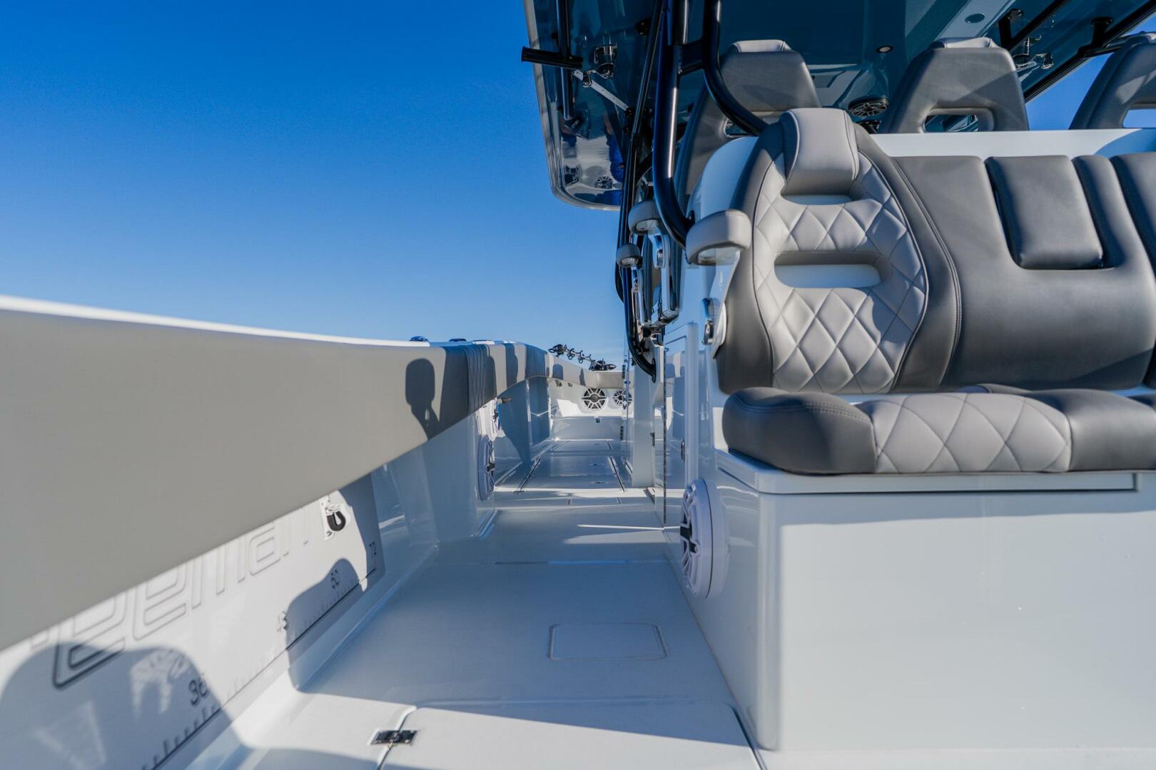 2025 Freeman 42 LR - Image 28
