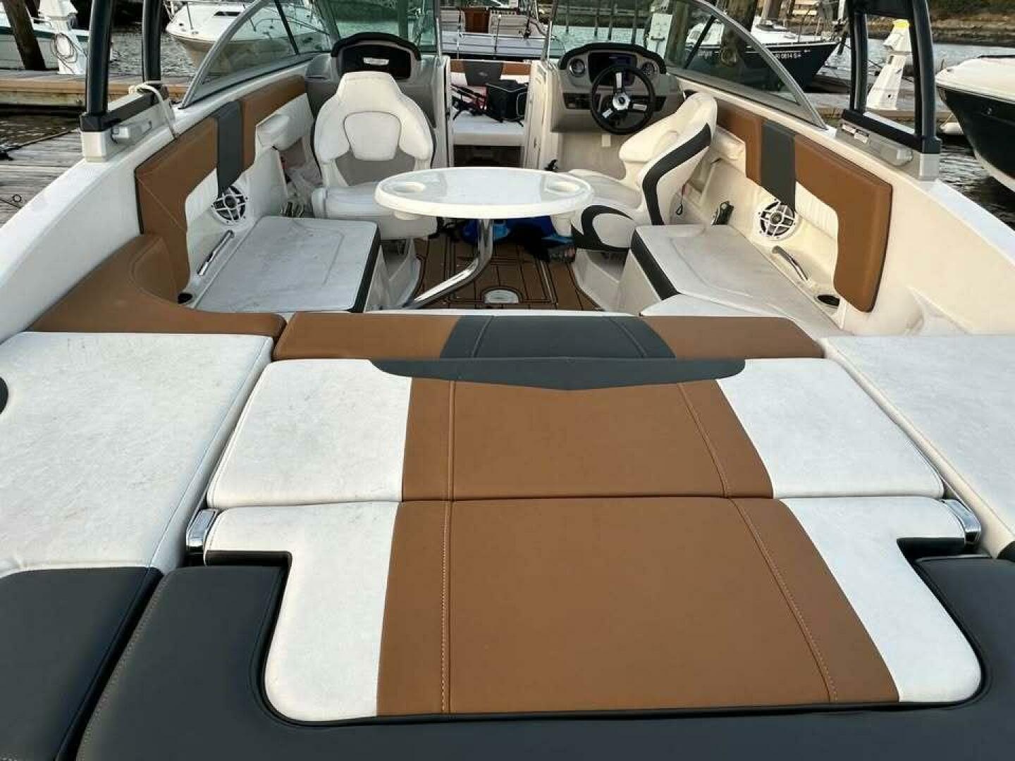 2023 Chaparral 230 SSi - Image 4