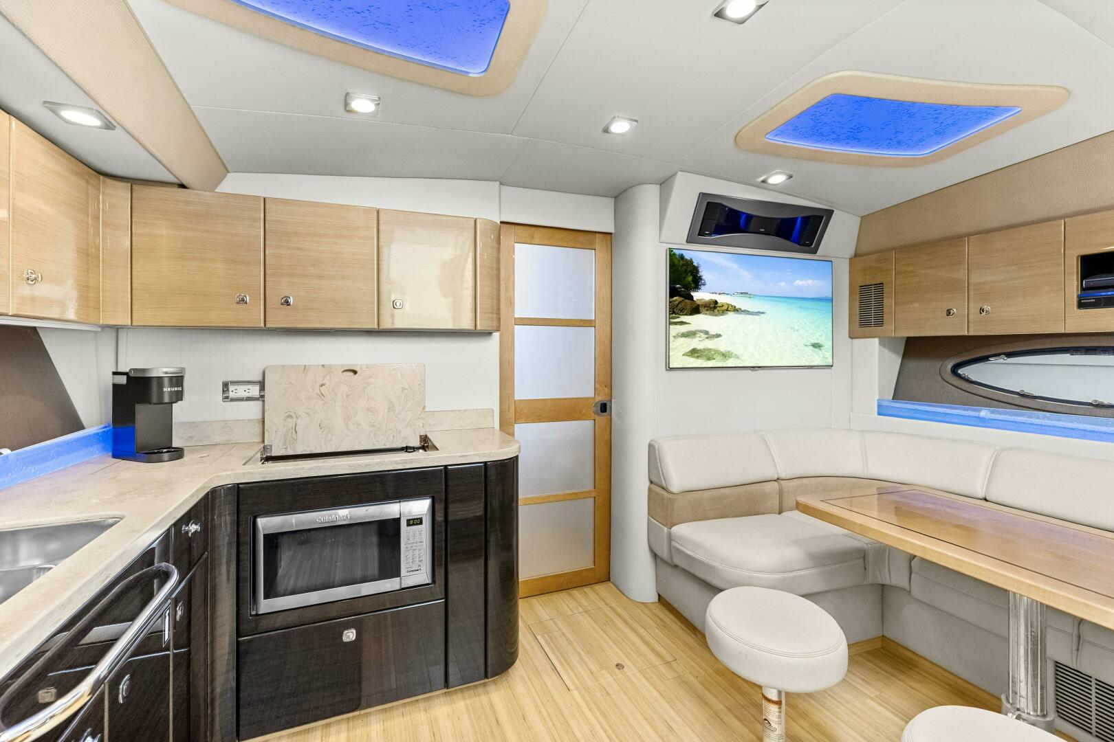 2016 Formula 45 Yacht - Image 18