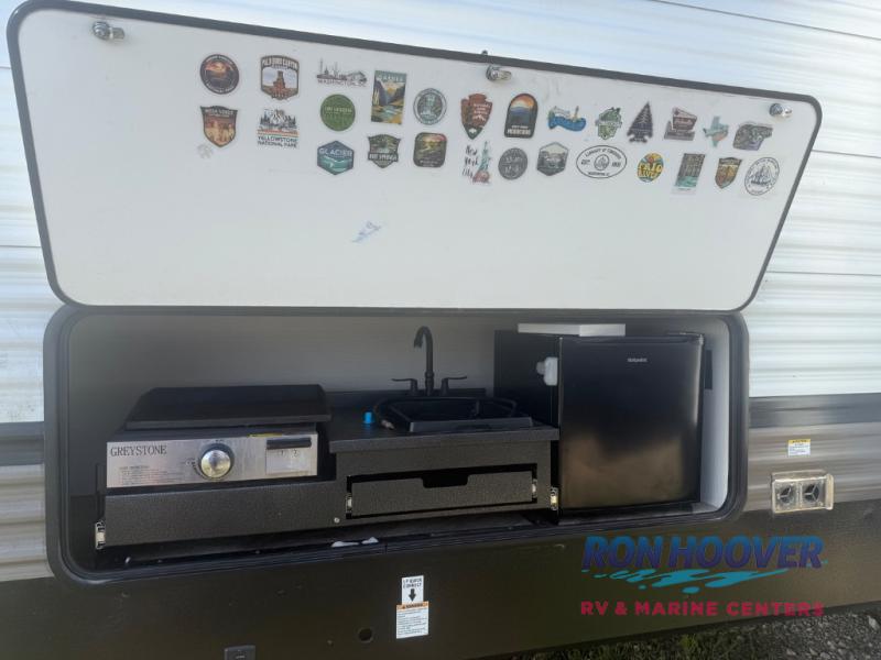 2023 Palomino Puma 32BHFS - Image 3