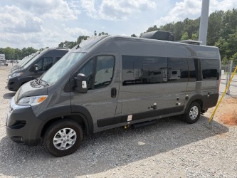 2023 THOR MOTOR COACH TWIST 2LB - Image 3
