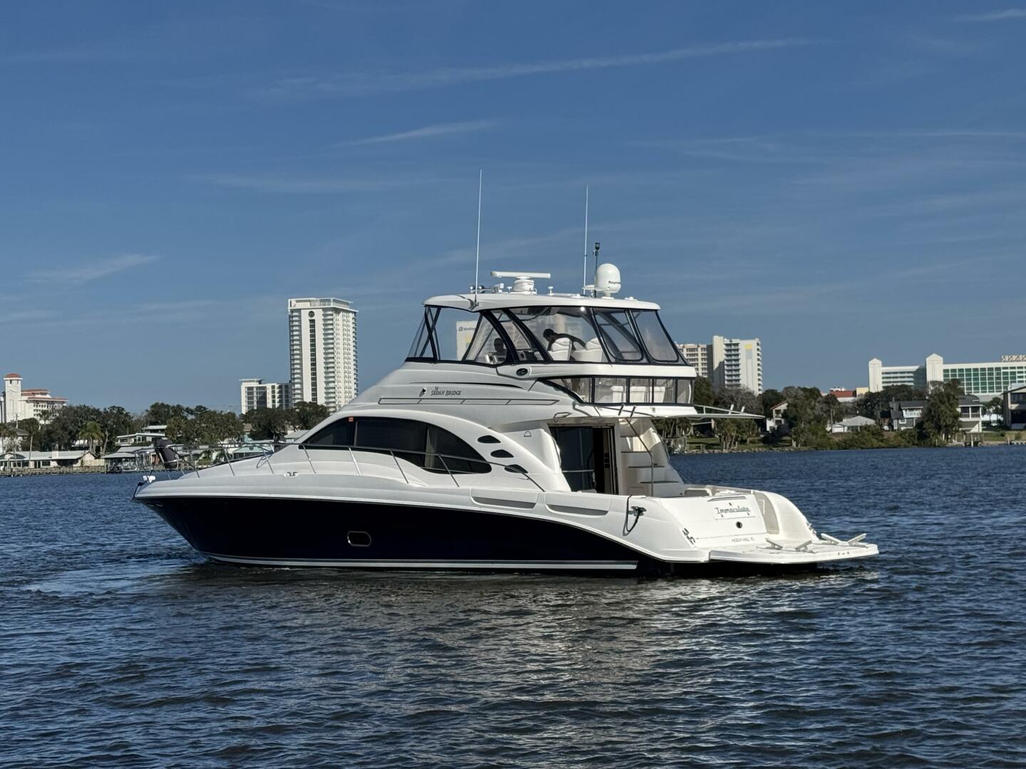 2007 Sea Ray 58 Sedan Bridge - Image 4