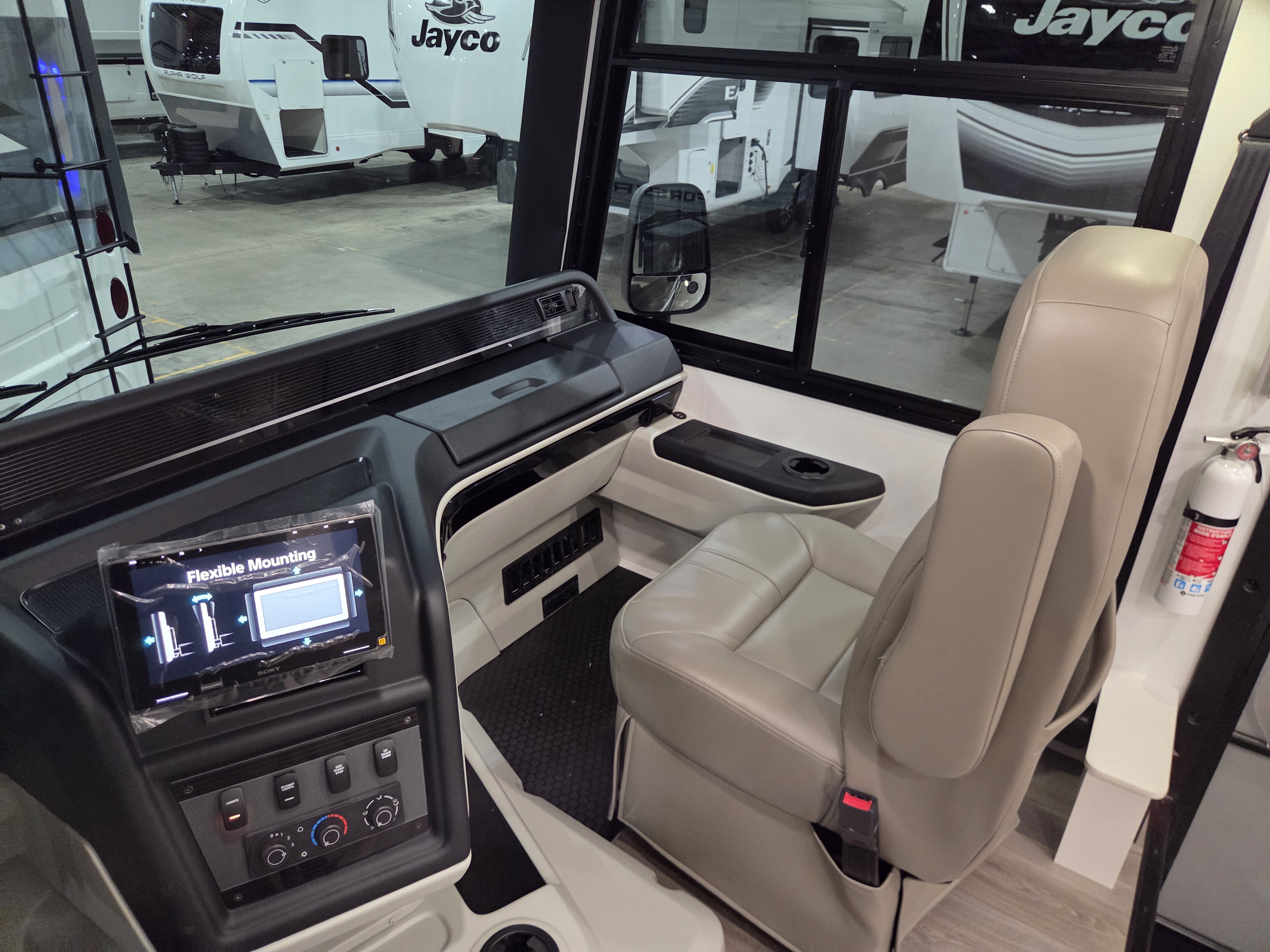 2027 Jayco Precept 36C - Image 27