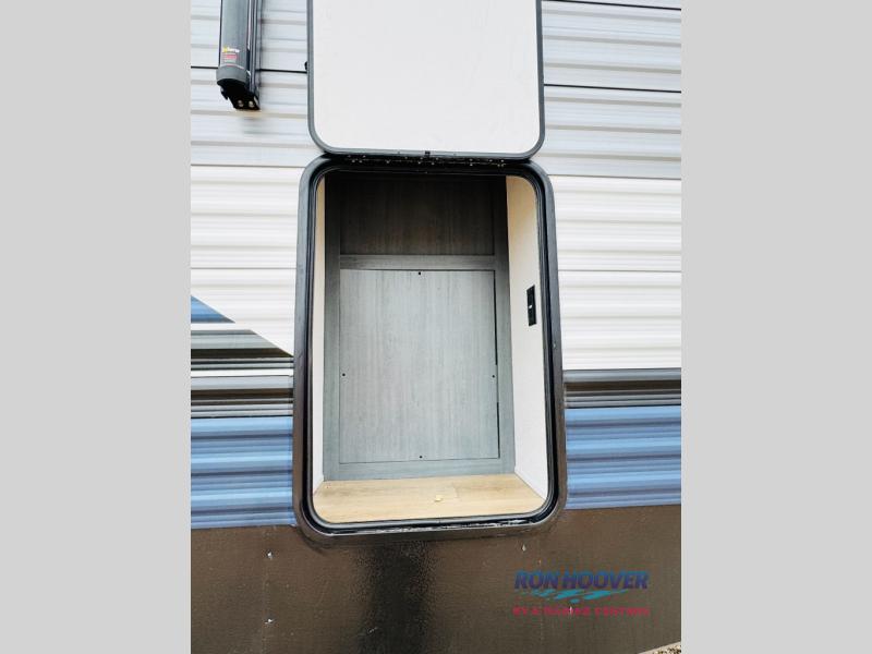 2026 PALOMINO 429LFT - Image 49