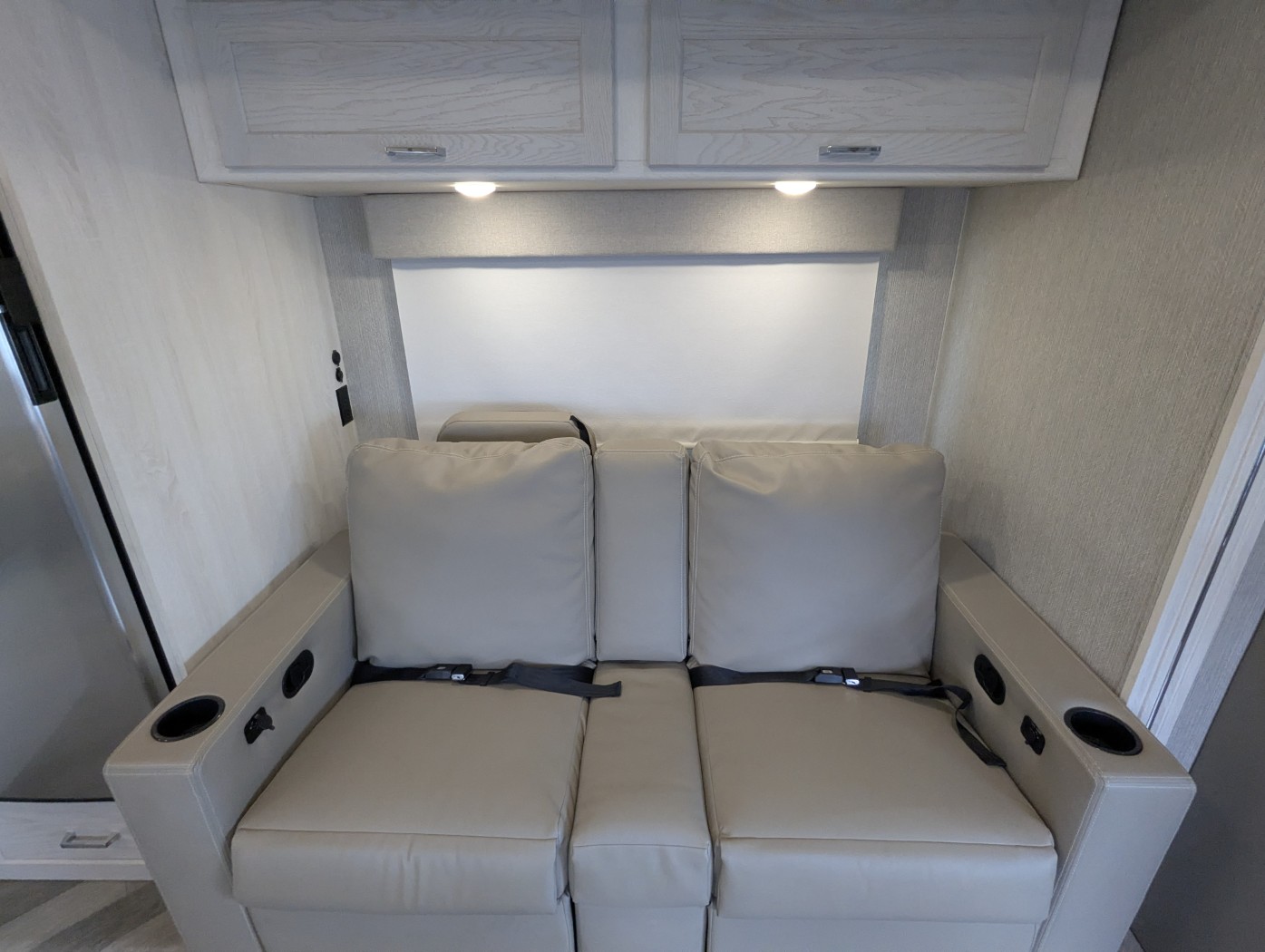 2024 Winnebago Vita 24P - Image 14