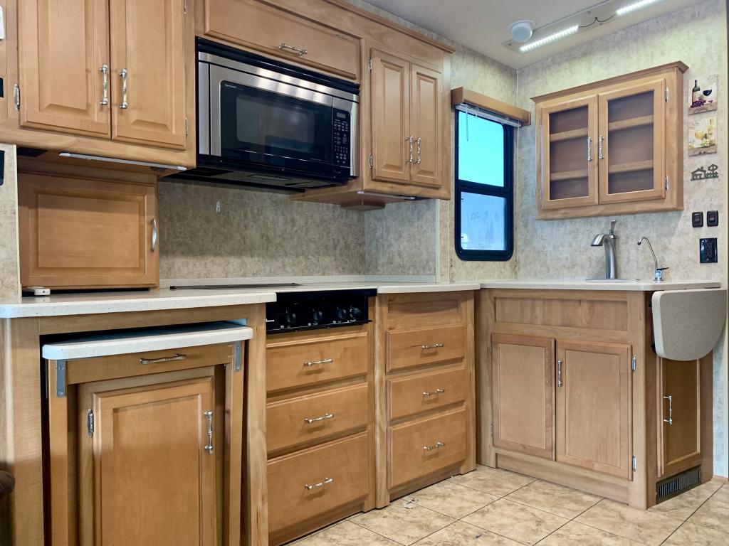 2007 WINNEBAGO VOYAGE 35A FORD - Image 24