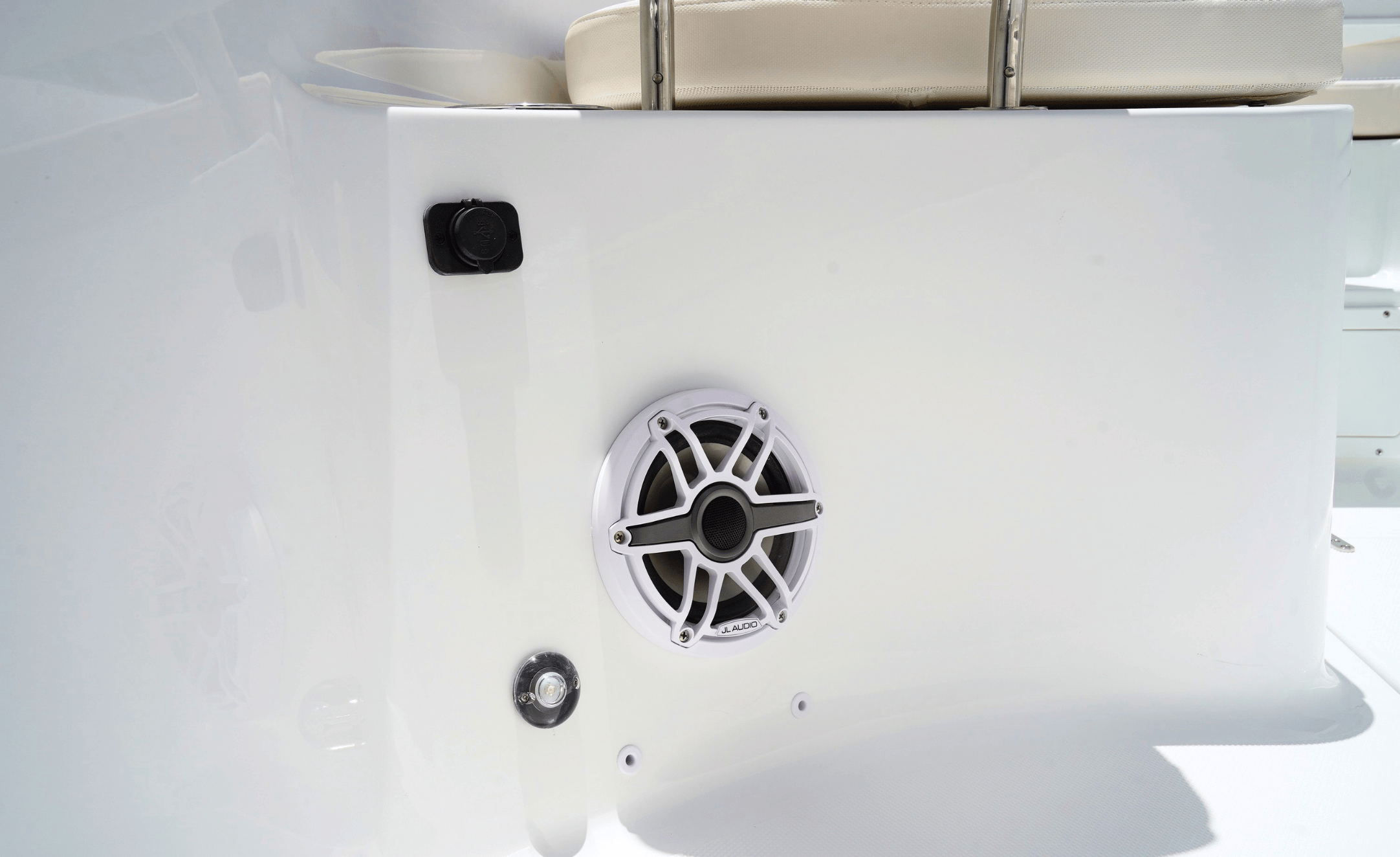 2027 SEA HUNT ULTRA 255SE - Image 33
