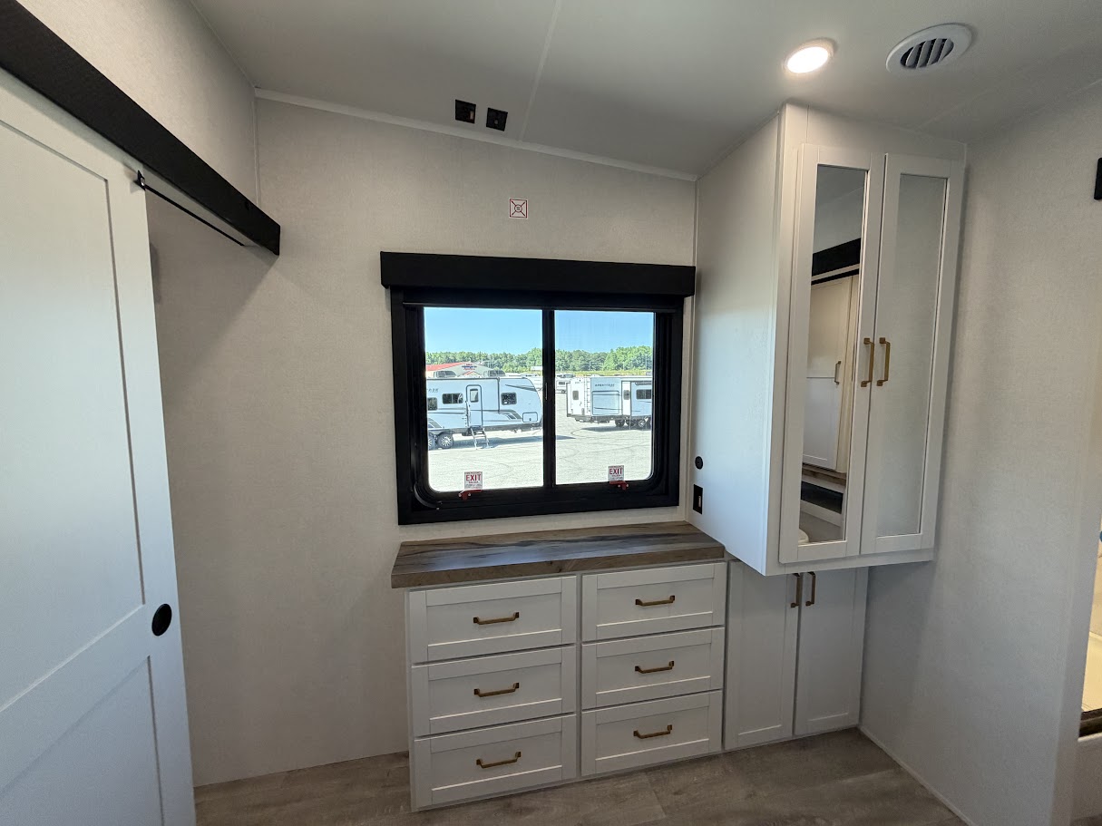2027 JAYCO EAGLE 367TBTS - Image 32