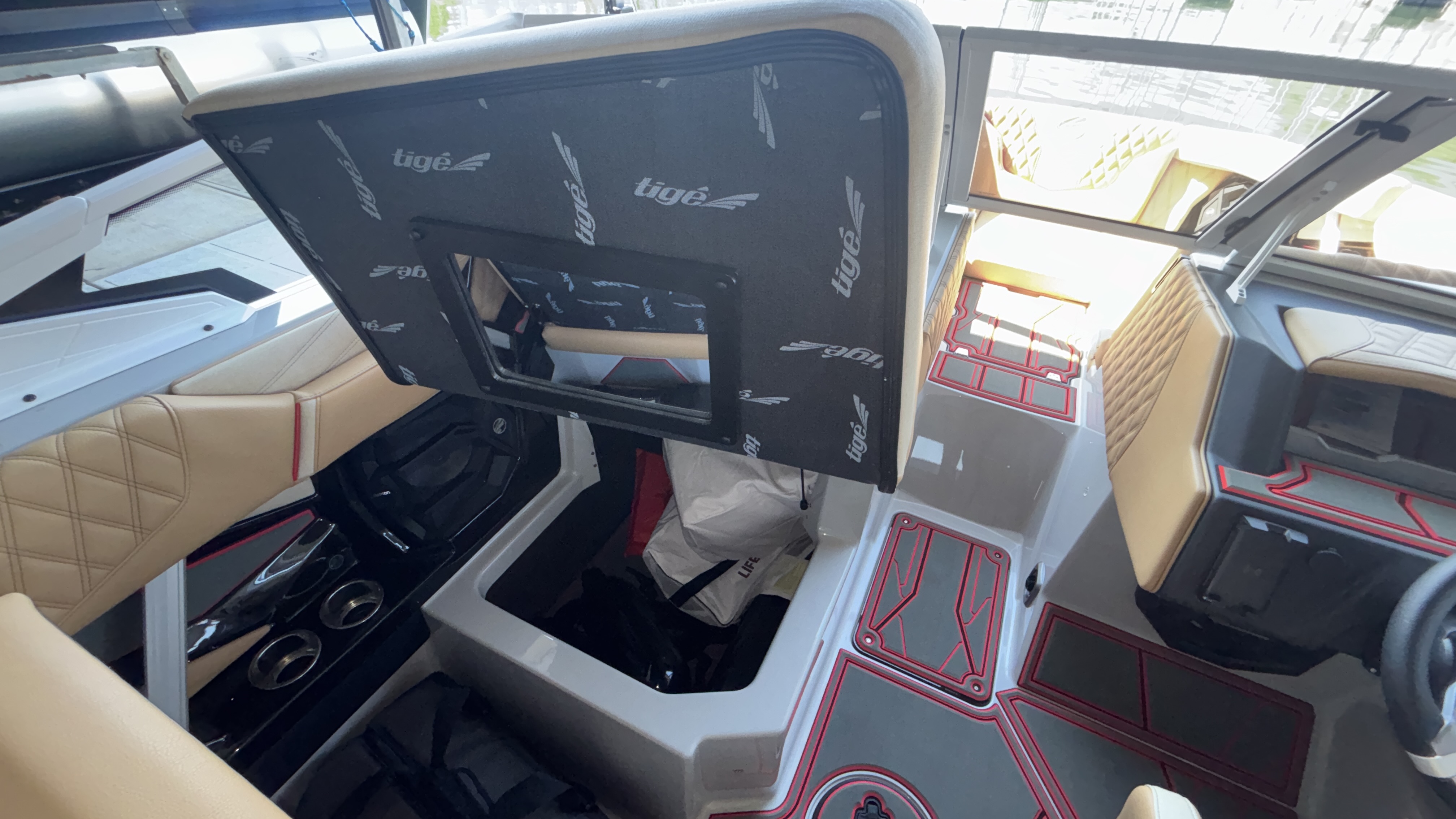 2026 Tigé 24RZX - Image 41