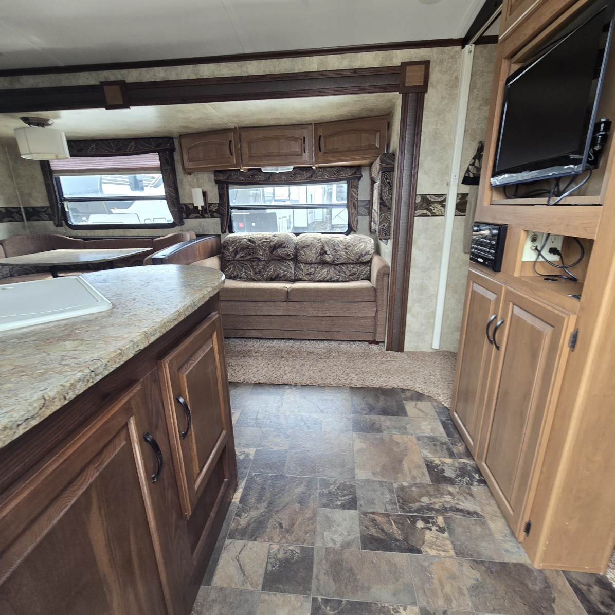 2012 Keystone Outback 312BH - Image 11