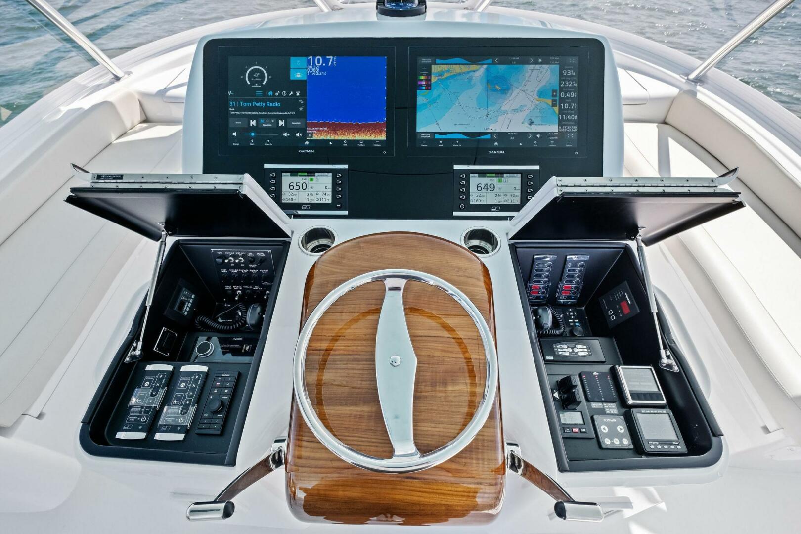 2025 Viking 58 Convertible - Image 35