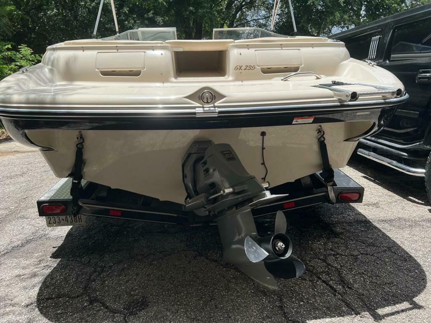 2005 Glastron GX235 - Image 4