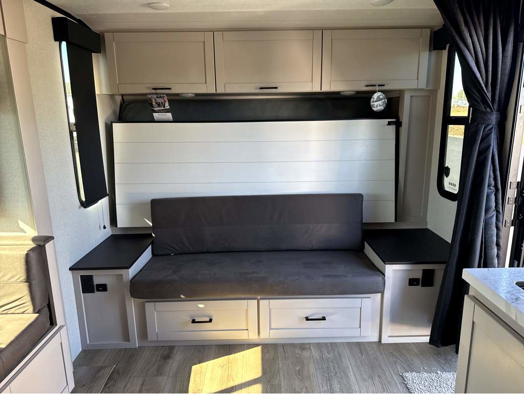 2026 JAYCO JAY FEATHER AIR 19MBS - Image 13