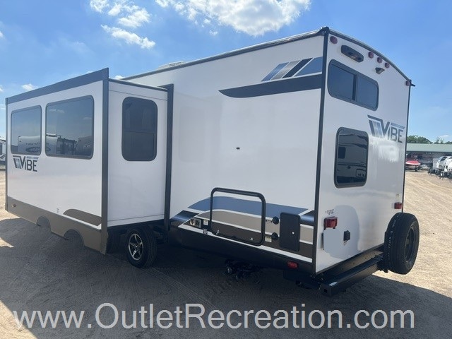 2023 Forest River Vibe 26BH - Image 4