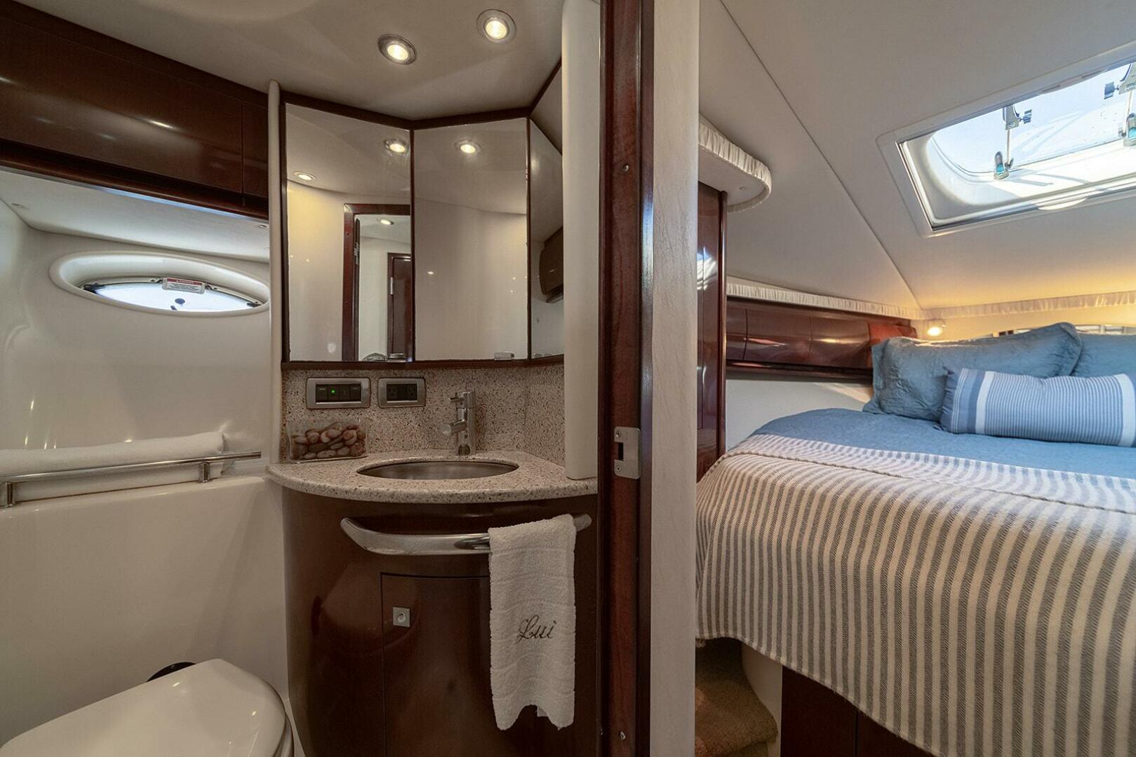 2008 Sea Ray 44 Sundancer - Image 25