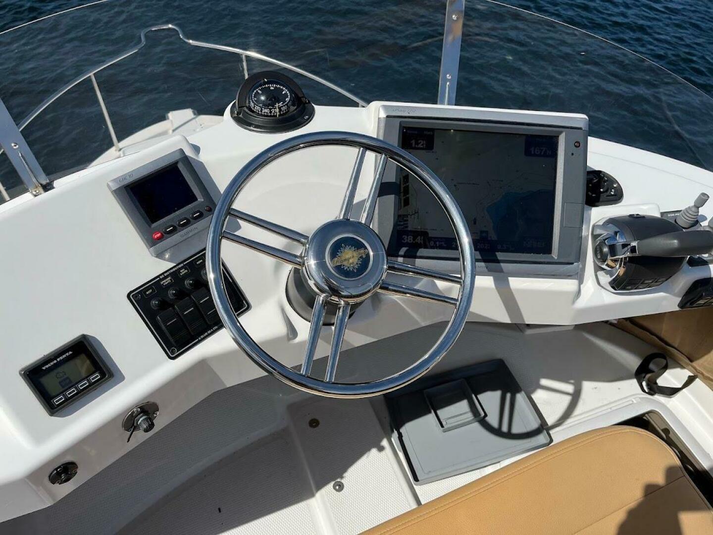 2013 Ranger Tugs R-31 CB - Image 24