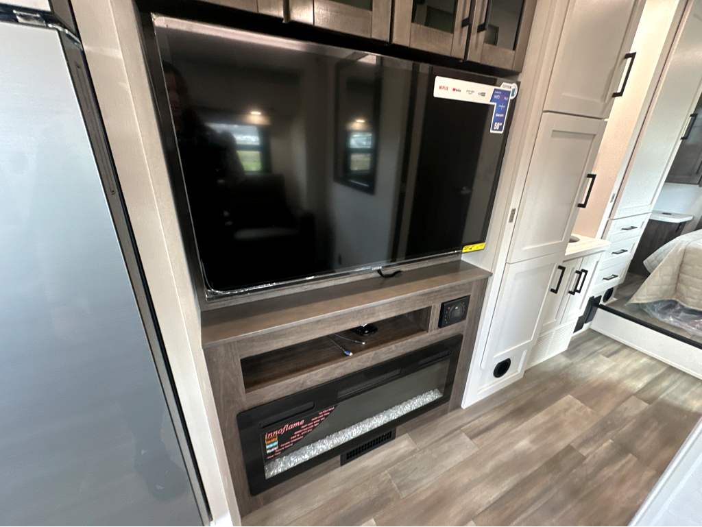2026 JAYCO GREYHAWK 30Z - Image 22