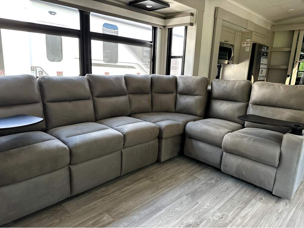 2027 JAYCO NORTH POINT 381CKRE - Image 20