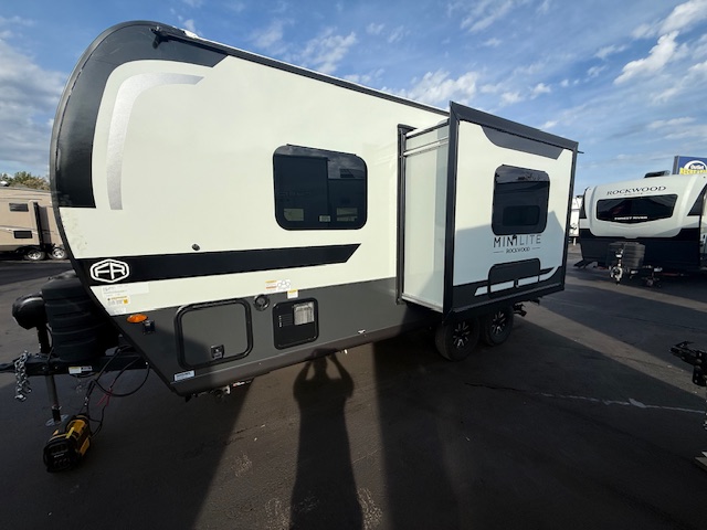 2026 Forest River Rockwood Mini Lite 2109S - Image 4
