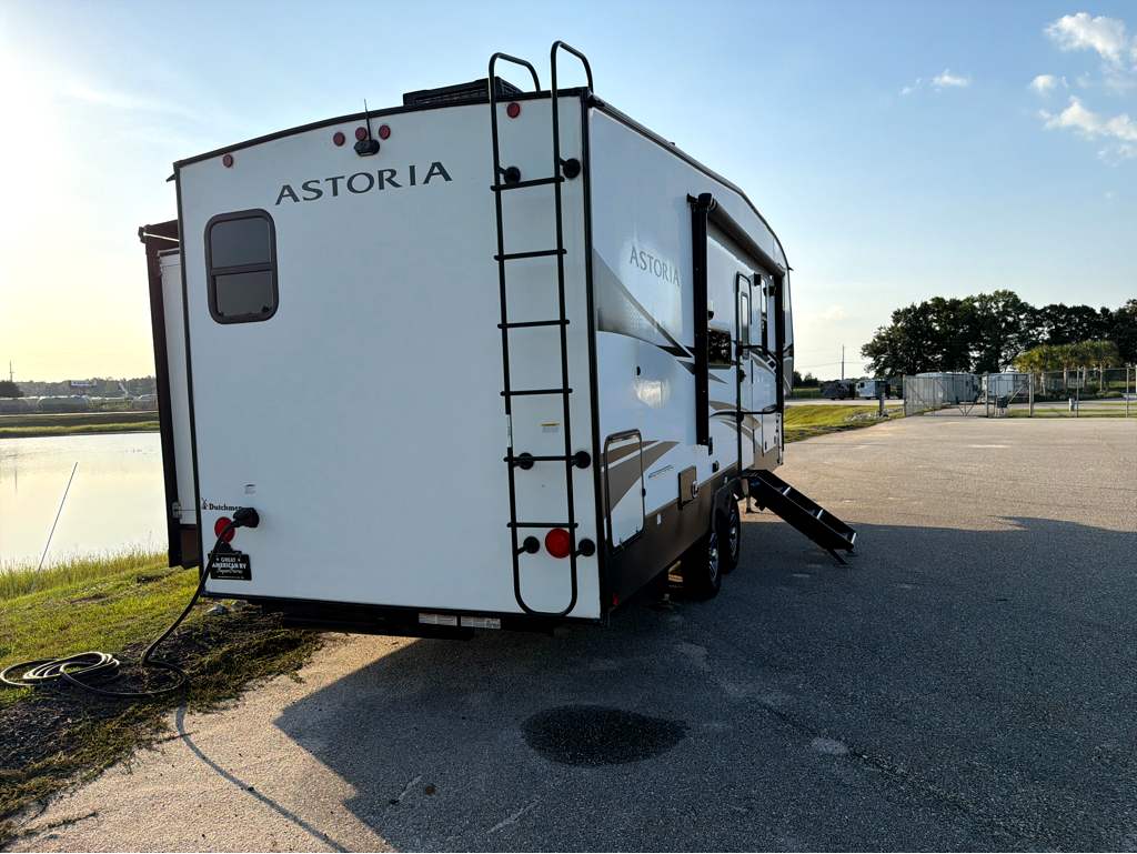 2023 DUTCHMEN ASTORIA 2503RLF - Image 5