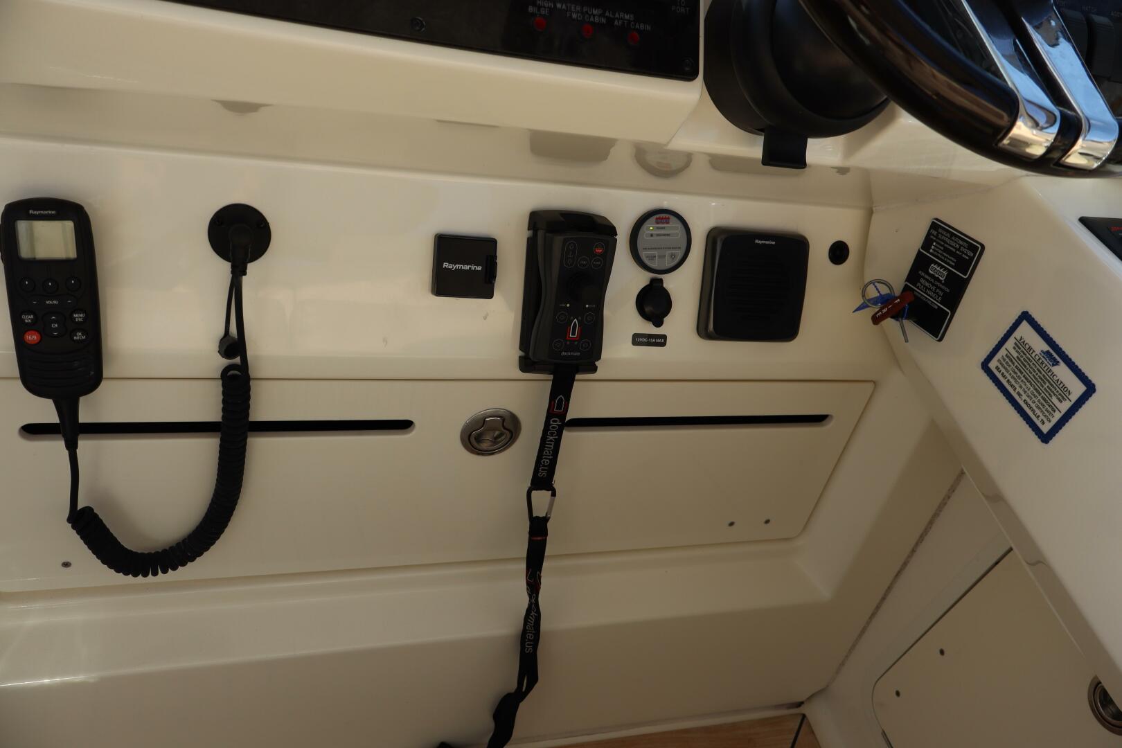 2015 Sea Ray 410 Sundancer - Image 33