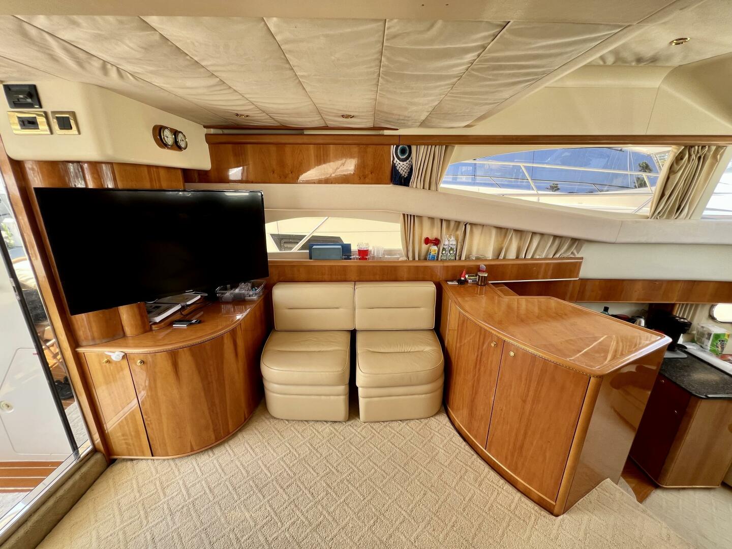 2000 Viking Princess 52 Flybridge - Image 46