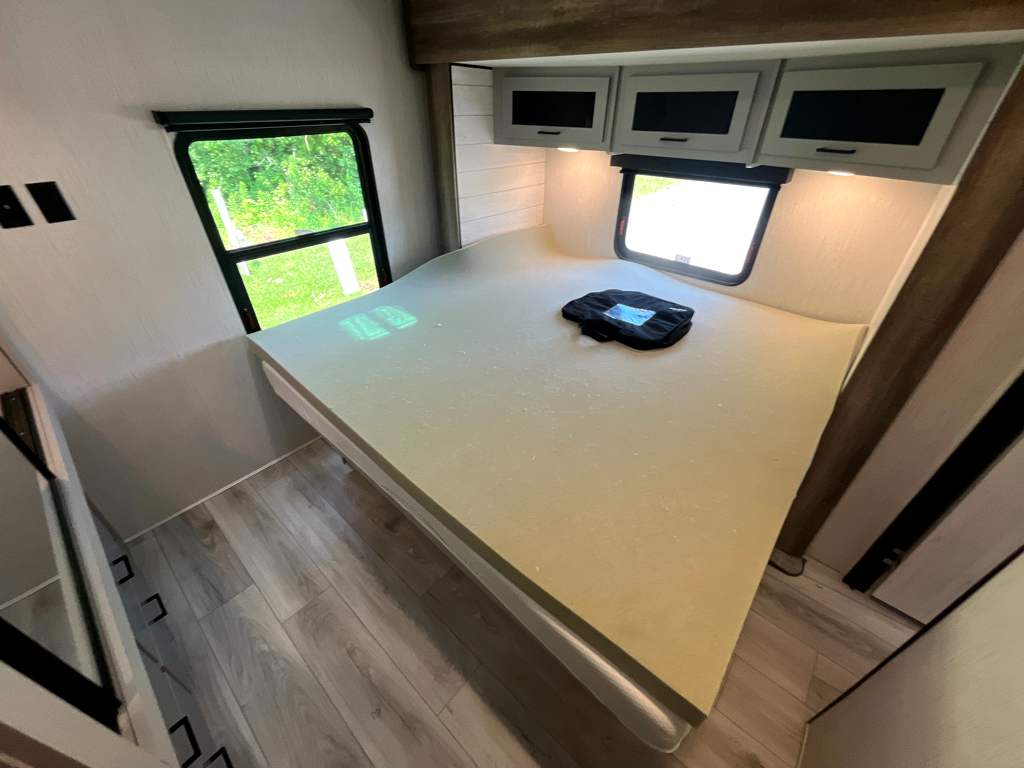 2022 Heartland North Trail Ultra-Lite NT 26FKDS - Image 20