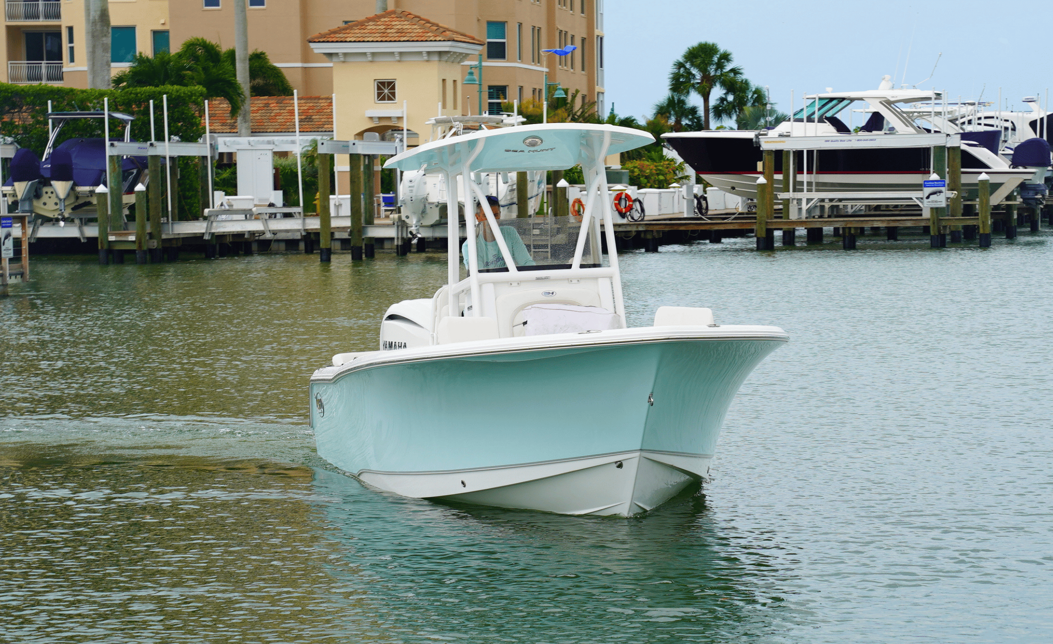 2027 SEA HUNT ULTRA 229 - Image 4