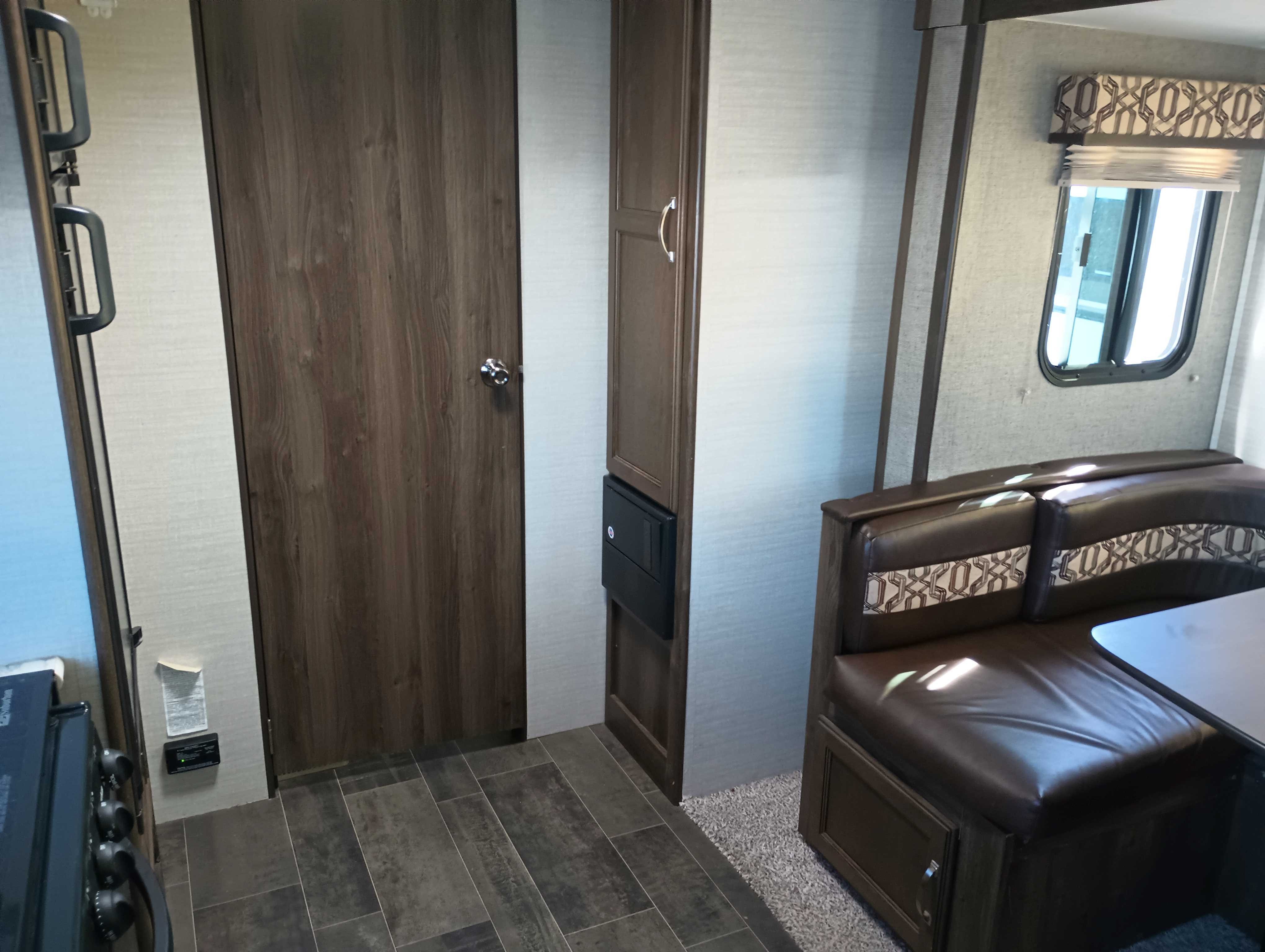 2019 Keystone Bullet UL 212RBSWE - Image 7