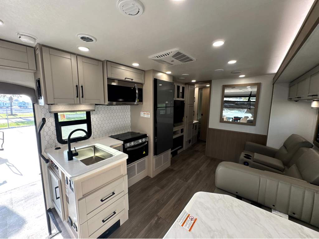 2027 ENTEGRA COACH ODYSSEY 30Z - Image 10